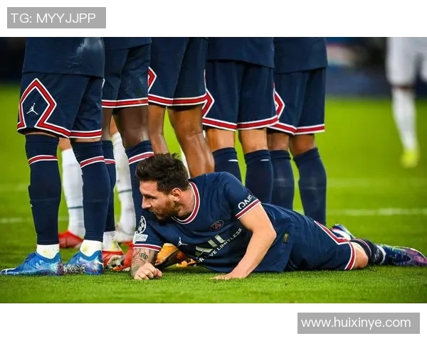 足球巨星们的幽默广告大赏让你捧腹大笑的精彩瞬间合集 足球巨星们的幽默广告大赏让你捧腹大笑的精彩瞬间合集